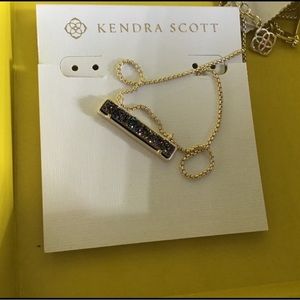 Kendra Scott Necklace in Lenear Gold
